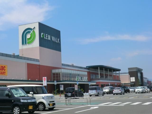 ショッピングセンター　プレ葉ウォーク浜北（ショッピングセンター）まで899m