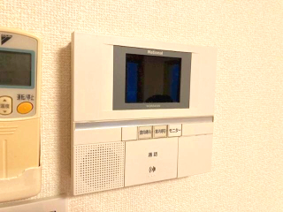 セキュリティ　モニター付きインターホンです