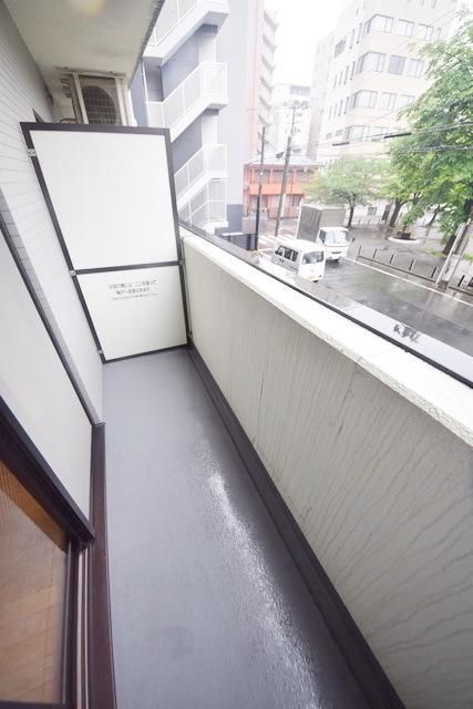 バルコニー　同物件別部屋写真