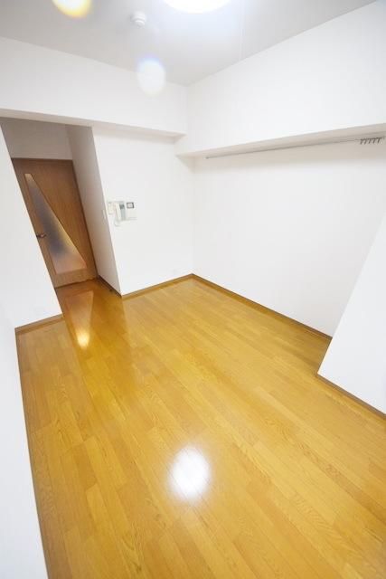 居室・リビング　同物件別部屋写真