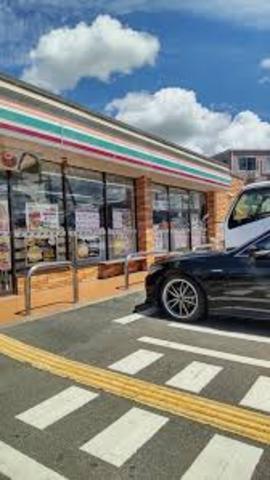 コンビニ　セブンイレブン　加古川山ノ越店（コンビニ）まで579m