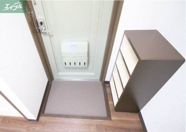 玄関　同タイプのお部屋の写真です