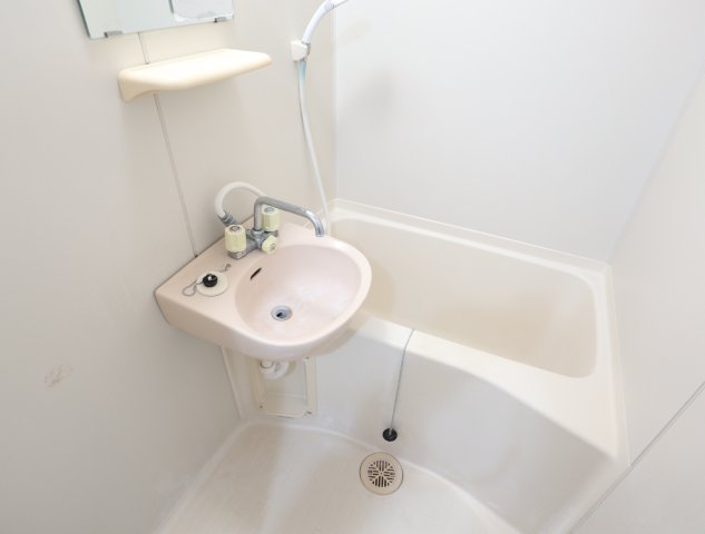 バス・シャワールーム　日々の疲れを癒すお風呂付です