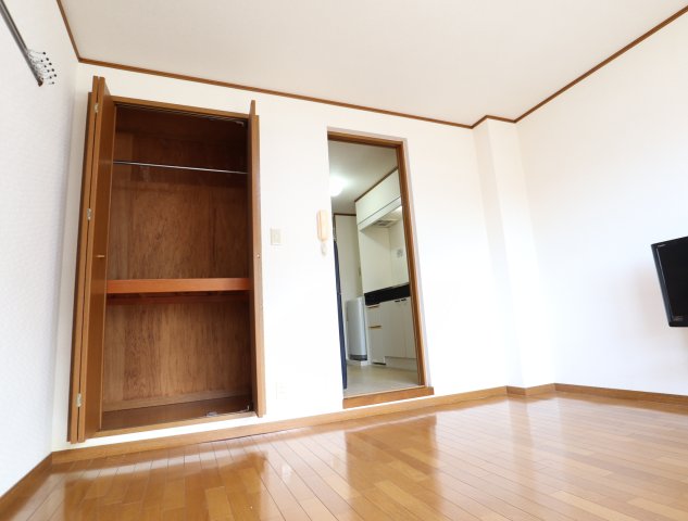 居室・リビング　使いやすい居間です