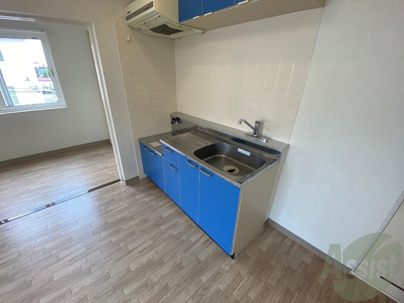 キッチン　キッチンはスペースも広々していて使いやすそうですよ！