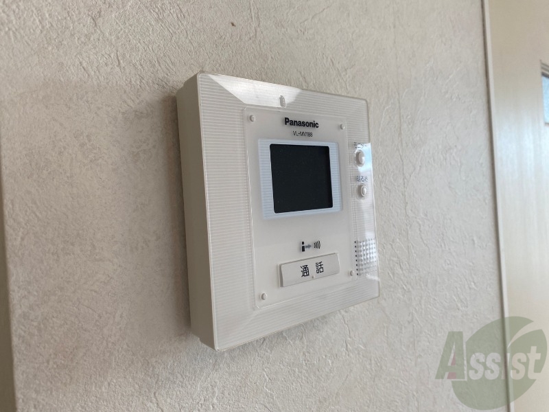 セキュリティ　ＴＶモニター付インターホンです。来客者の顔が見えるので安心！