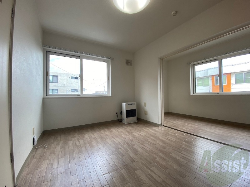 居室・リビング　広くてキレイなお部屋が広がっていて、充実した生活が送れそう。