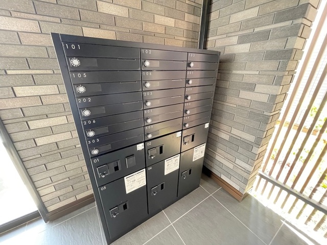 ロビー　集合ポスト・宅配ボックス