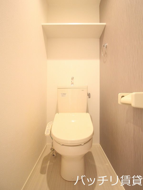 トイレ　同型タイプの為、現状を優先致します。