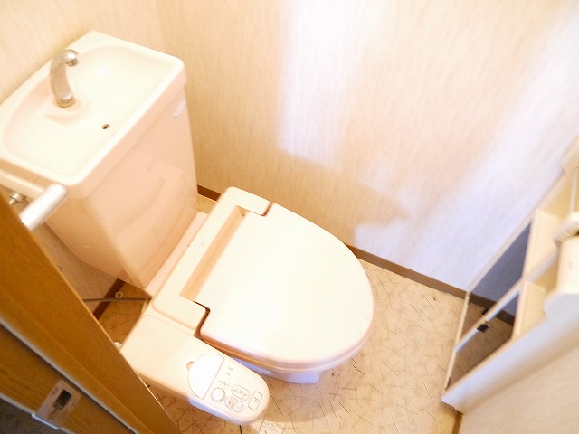 トイレ　ゆったりとした空間のトイレです