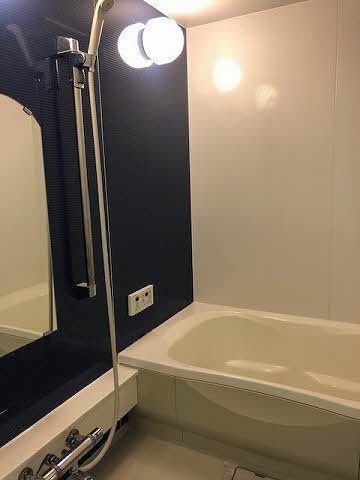 バス・シャワールーム　追い焚き機能付き♪