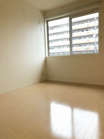 その他部屋・スペース　6.6帖の洋室♪