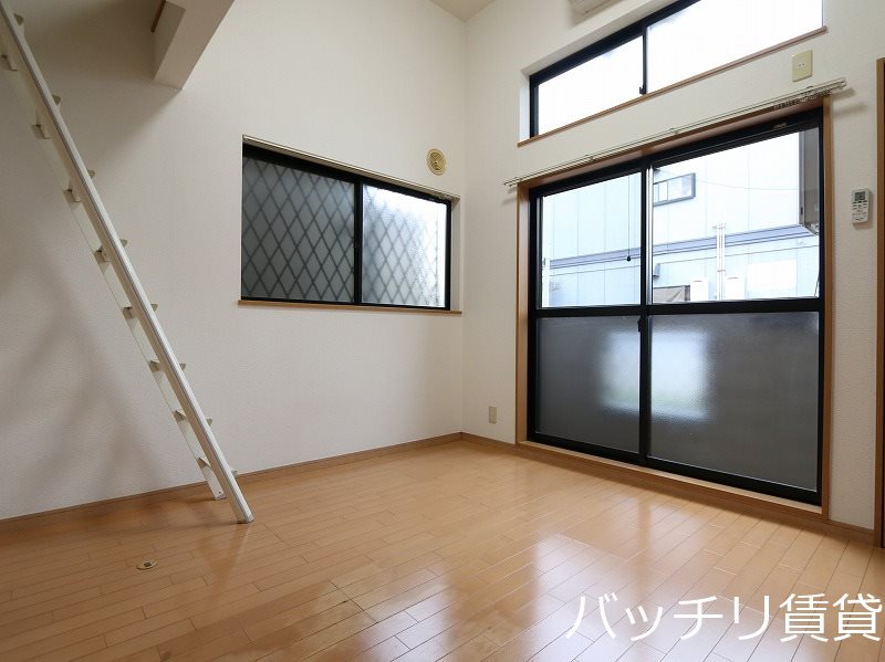 バルコニー　同型タイプの為、現状を優先いたします