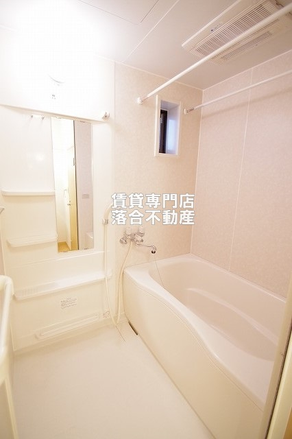 バス・シャワールーム　浴室乾燥機付き