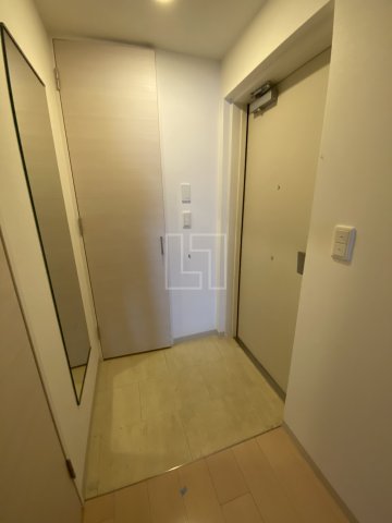 玄関　アーバネックス心斎橋　玄関スペース