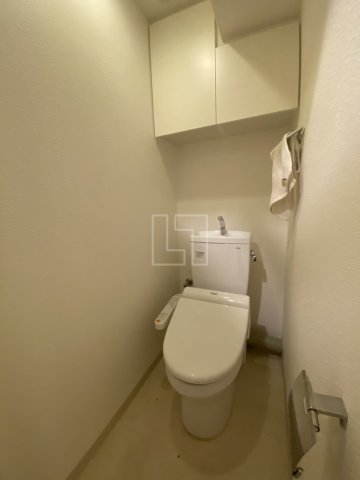 トイレ　アーバネックス心斎橋　温水洗浄便座