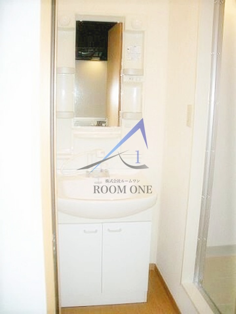 洗面設備　洗面台です。