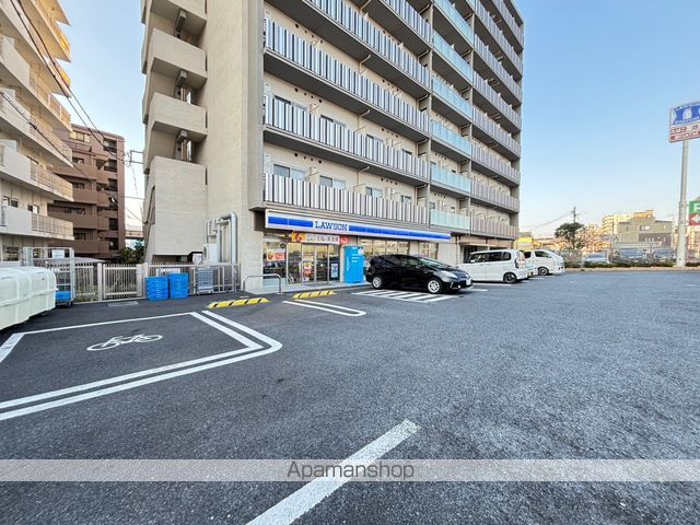 コンビニ　ローソン（コンビニ）まで413m