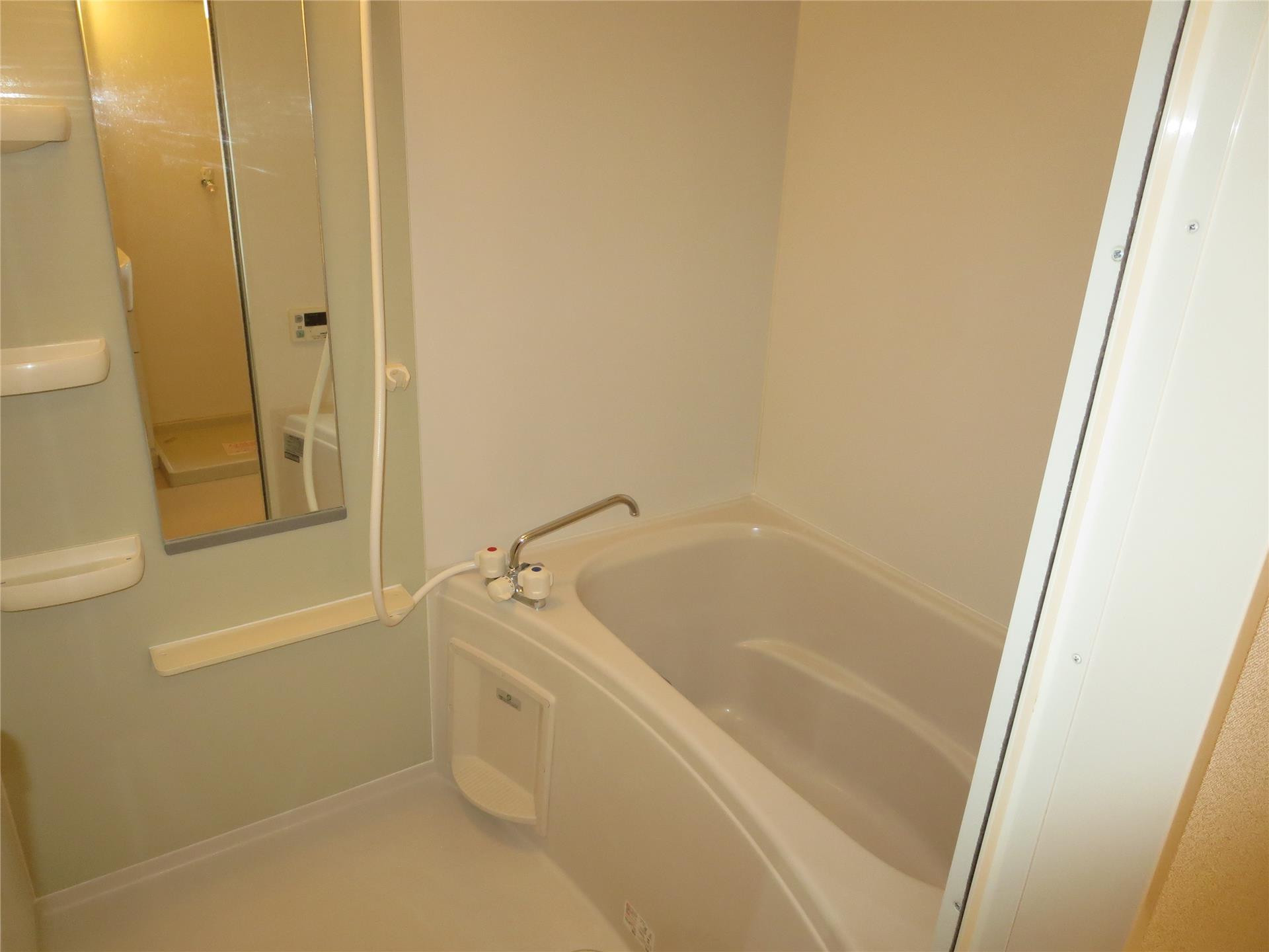 バス・シャワールーム　バスルーム！