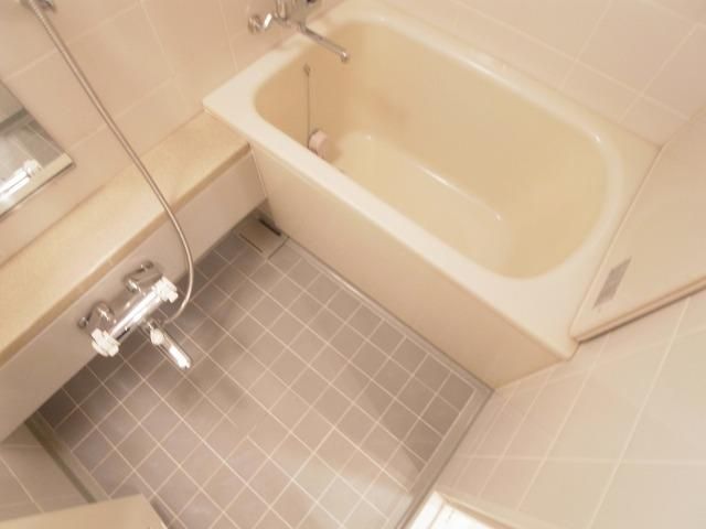 バス・シャワールーム　★綺麗な浴室★