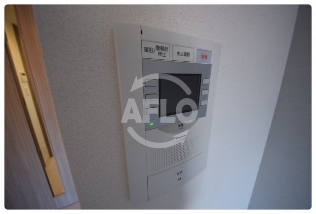 セキュリティ　プレサンス天王寺ノースヴィアーレ　TVモニター付きインターホ