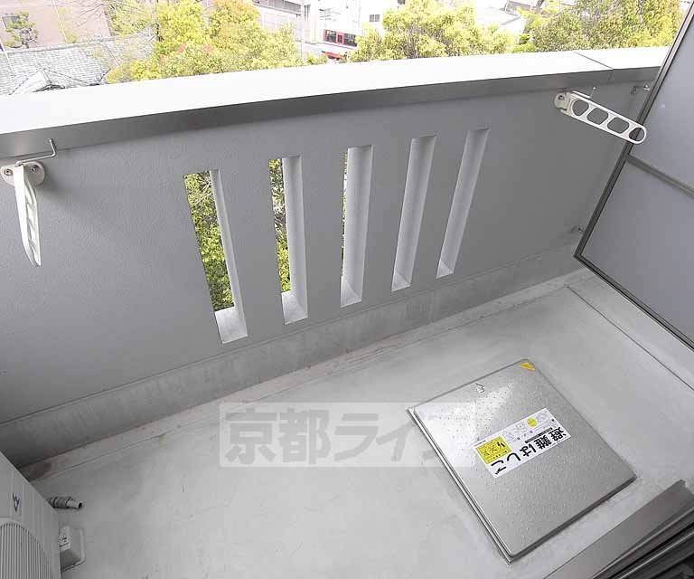 バルコニー　風通しも良くなっております