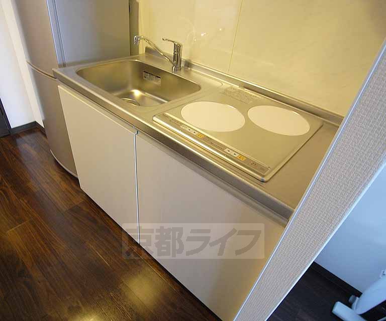 キッチン　２口コンロでお料理もはかどります