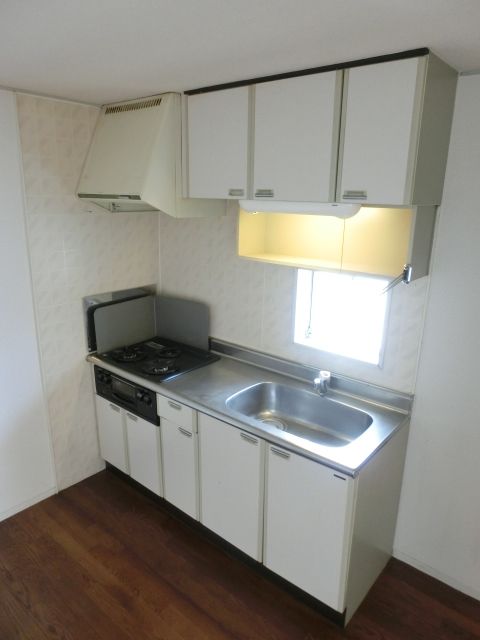 キッチン　お料理好きには嬉しい３口のシステムキッチン