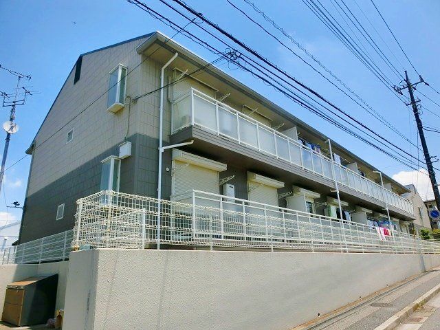 建物外観　高台で日当たり良好