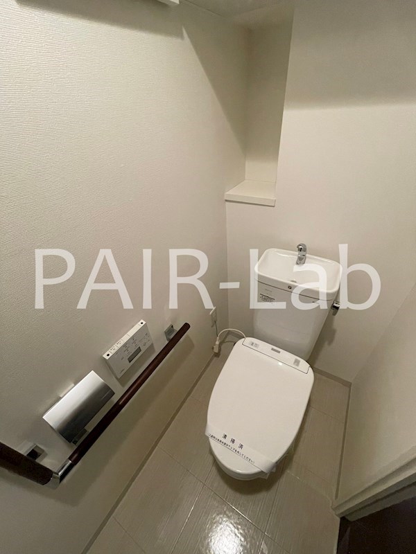 トイレ　同物件別部屋の参考写真です。