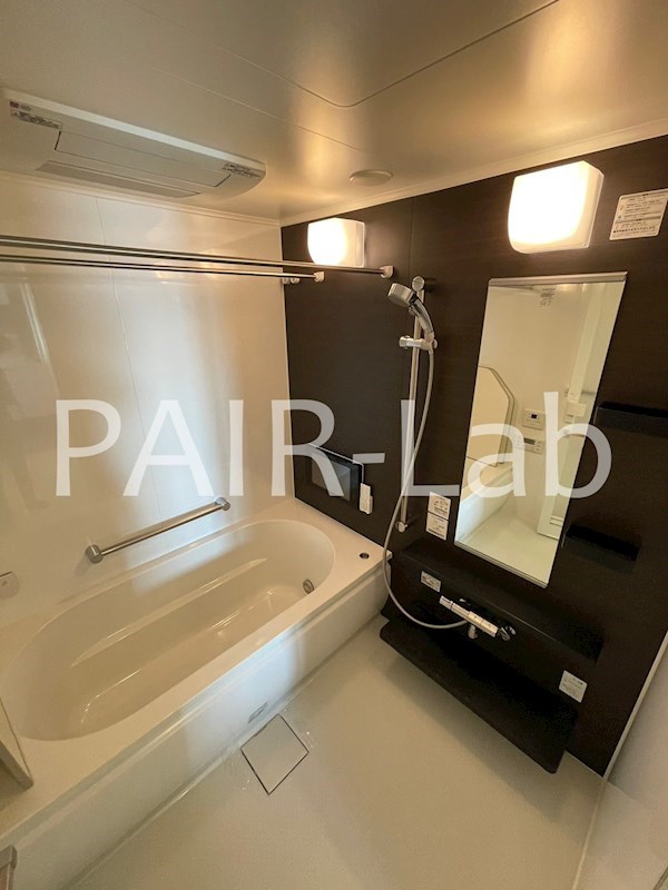 バス・シャワールーム　同物件別部屋の参考写真です。