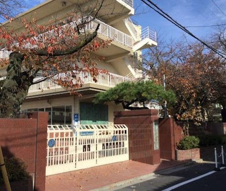 高校・高専　八雲学園高等学校（高校・高専）まで301m