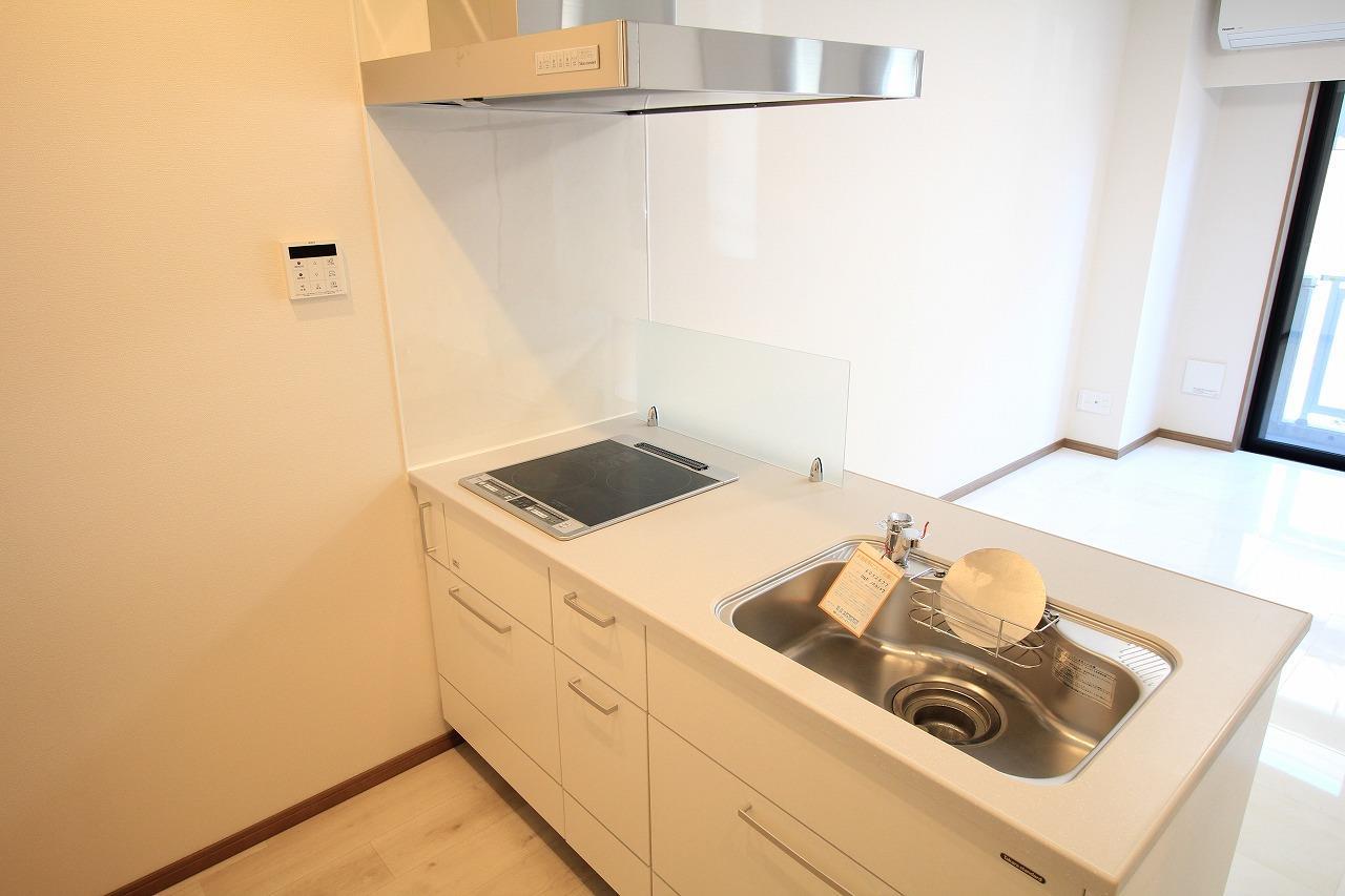 キッチン　同間取り・別部屋の写真です。