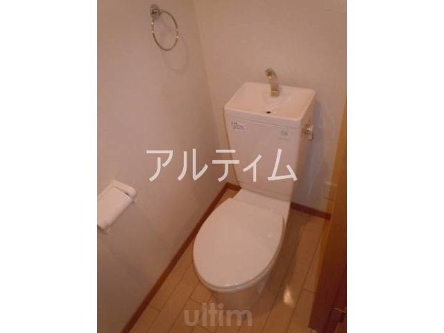 トイレ　※別のお部屋のお写真です。御参考までに。