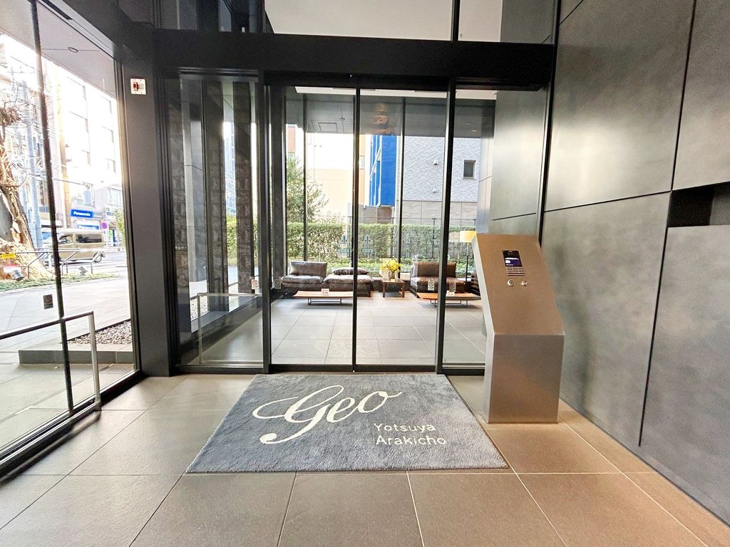 エントランス　エントランス