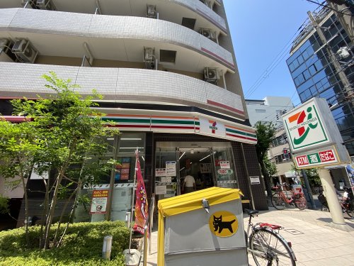 コンビニ　セブンイレブン（コンビニ）まで190m