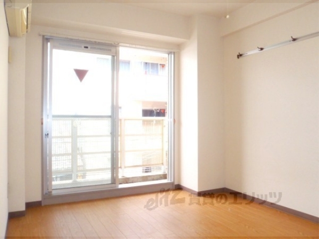 居室・リビング　明るい部屋です