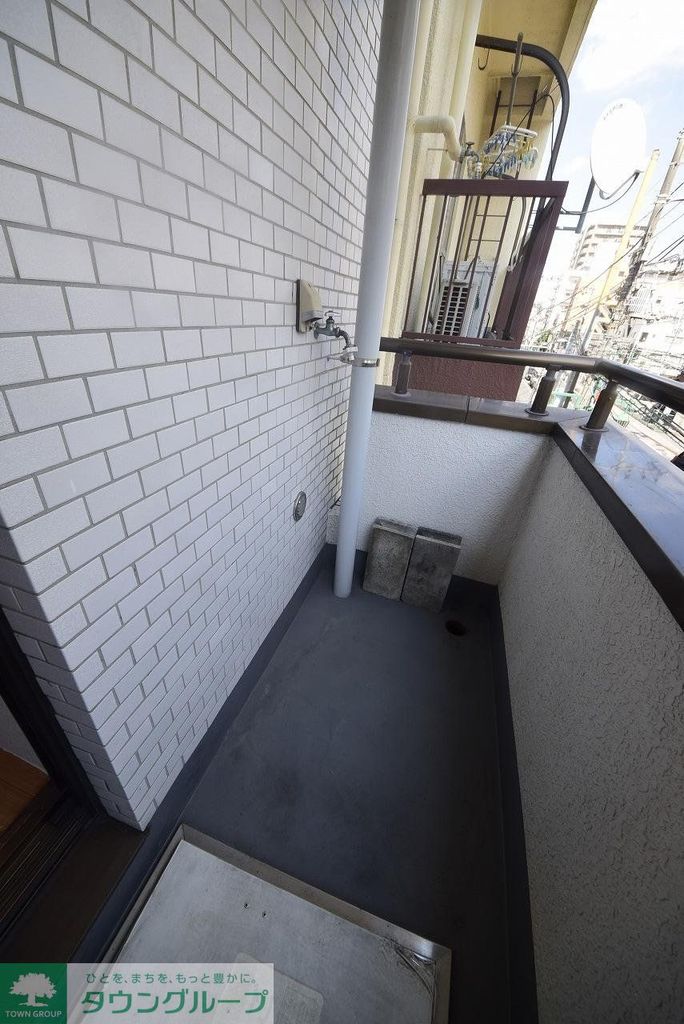 バルコニー　駐車場