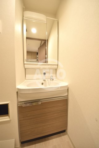 洗面設備　プレサンスOSAKA DOMECITYスクエア　独立洗面台