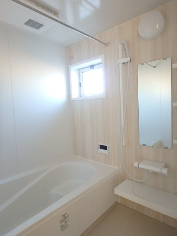 バス・シャワールーム　図面と現状に相違がある場合には現状を優先