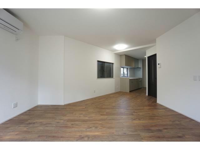 居室・リビング　リビング床暖房付き！