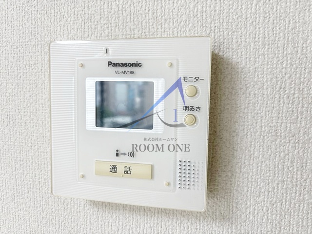 セキュリティ　モニター付きインターホンです。