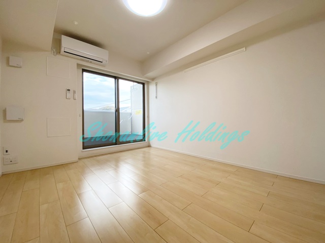 居室・リビング　日当たり良好南東向き♪明るい室内♪