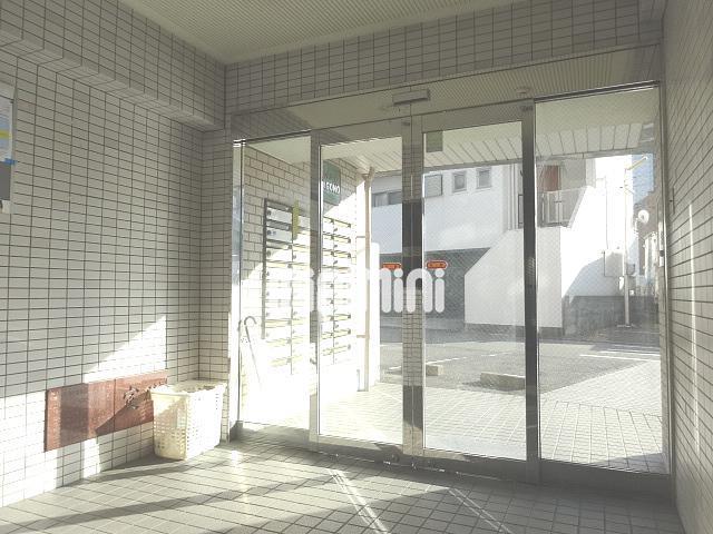 ロビー　広いロビーです。