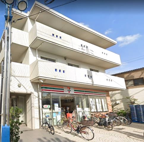 コンビニ　セブンイレブン（コンビニ）まで333m