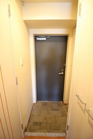 玄関　（別タイプ参考写真）サンテミリオン白山　文京区白山2