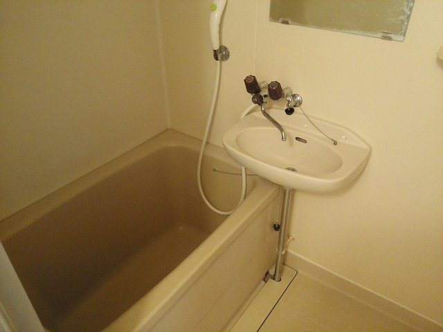 バス・シャワールーム　バス