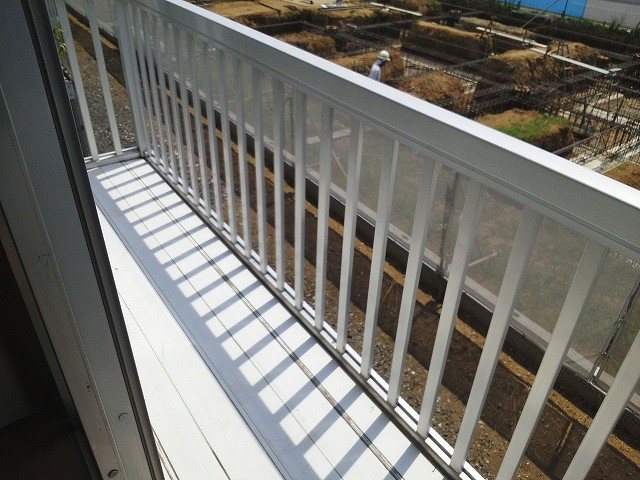 バルコニー　テラス