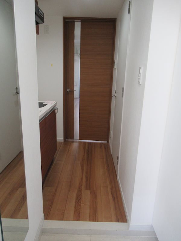 玄関　※参考写真