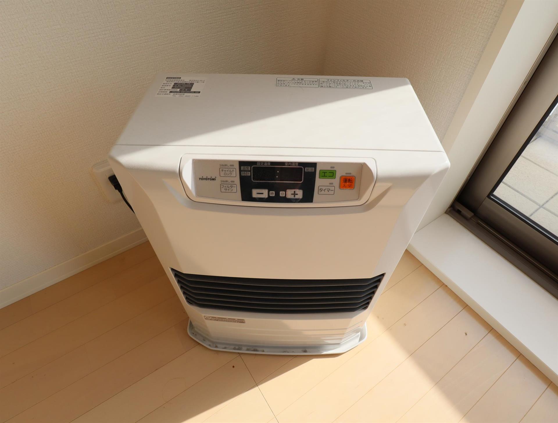 居室・リビング　ＦＦストーブ